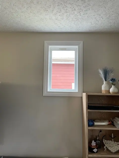 fixed windows, picture windows, stationary windows, non-opening windows, large glass windows, sealed unit windows, Thunder Bay windows, custom home windows, energy efficient fixed glass, Northwestern Ontario window installation