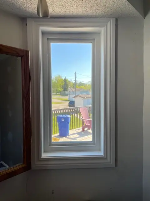 fixed windows, picture windows, stationary windows, non-opening windows, large glass windows, sealed unit windows, Thunder Bay windows, custom home windows, energy efficient fixed glass, Northwestern Ontario window installation