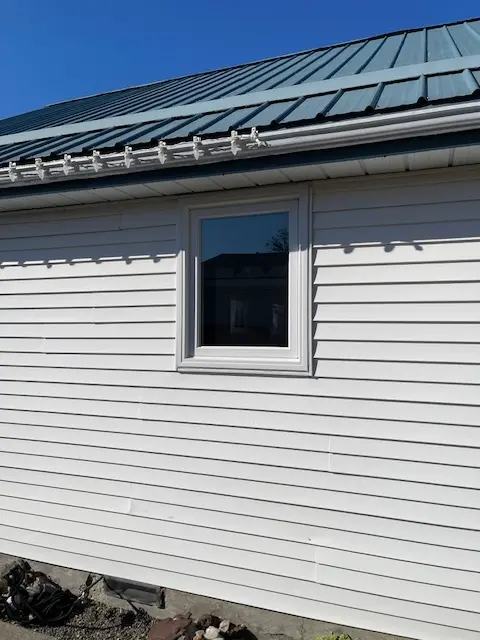 Awnings, Casements, install and supply, Northwestern Ontario, Fort Frances, Kenora, Dryden, Sioux Lookout