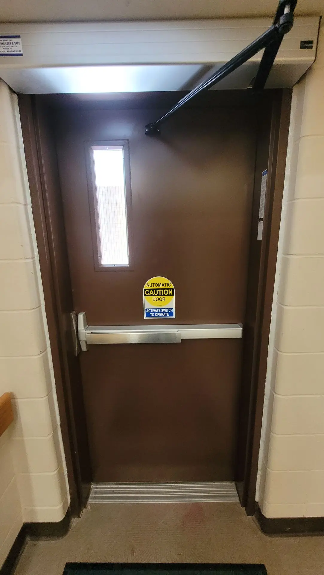 Commercial Doors, Commercial Services, Supply and Install, Fort Frances, Kenora, Sioux Lookout, Dryden