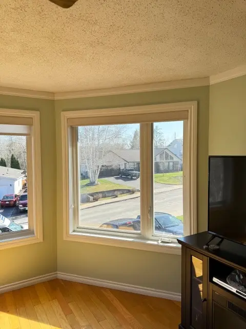 Combination-Shaped Windows Windows, install and supply, Northwestern Ontario, Fort Frances, Kenora, Dryden, Sioux Lookout