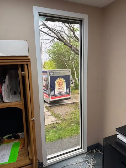 Fixed Windows, install and supply, Northwestern Ontario, Fort Frances, Kenora, Dryden, Sioux Lookout