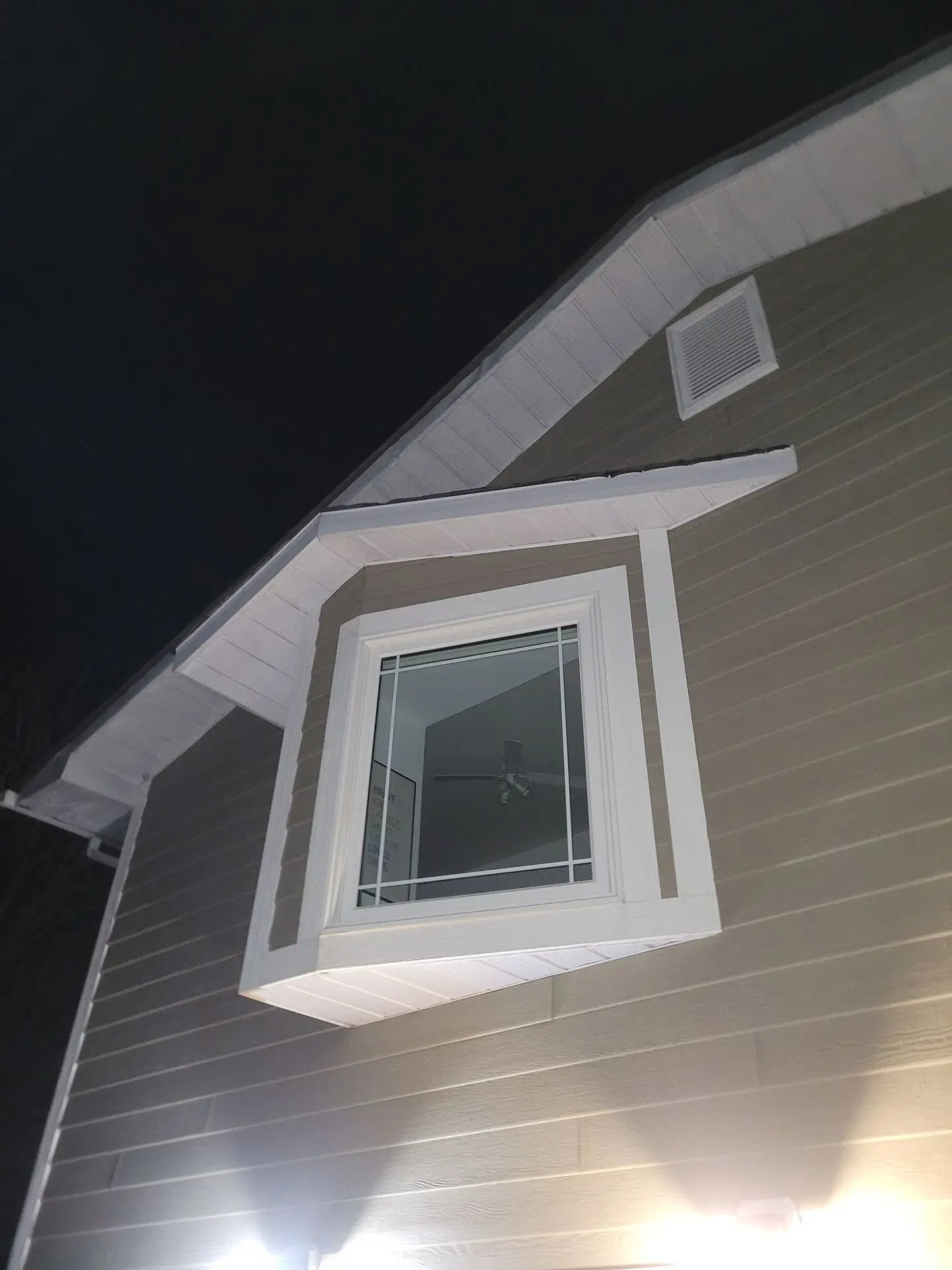 Fixed Windows, install and supply, Northwestern Ontario, Fort Frances, Kenora, Dryden, Sioux Lookout