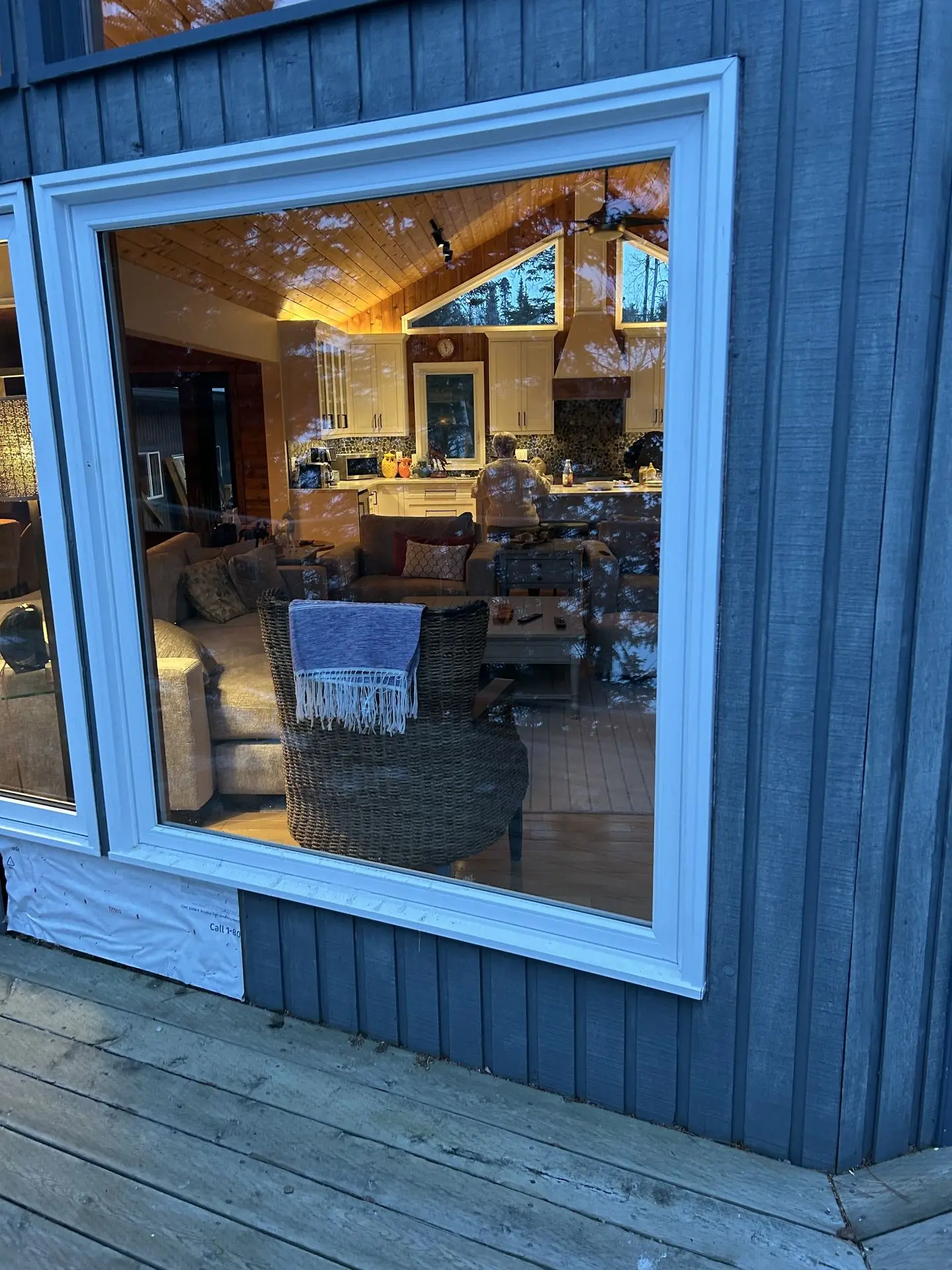 Fixed Windows, install and supply, Northwestern Ontario, Fort Frances, Kenora, Dryden, Sioux Lookout