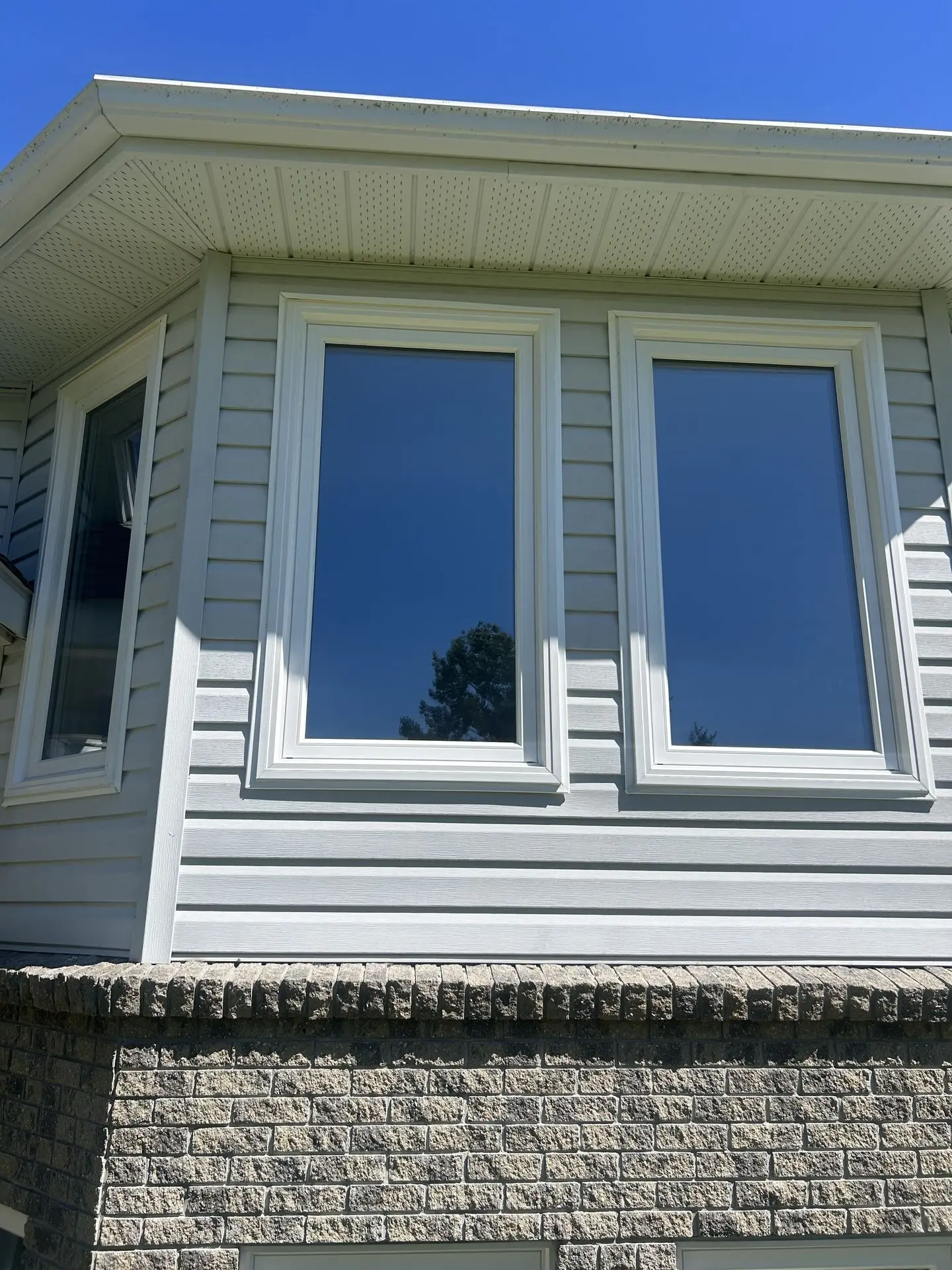 Fixed Windows, install and supply, Northwestern Ontario, Fort Frances, Kenora, Dryden, Sioux Lookout