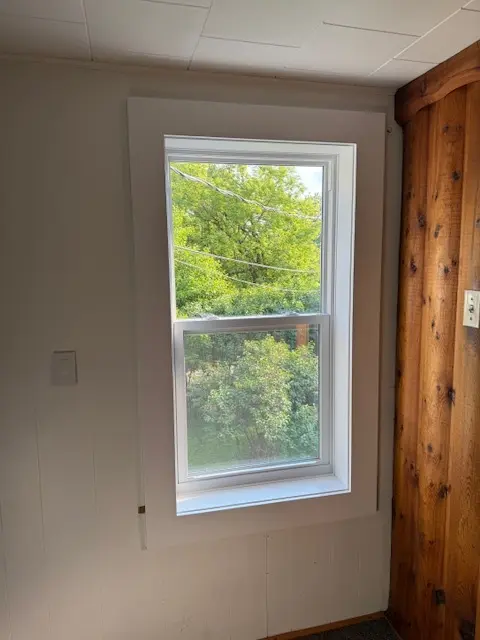 Windows installed, Fort Frances, Dryden, Kenora, Sioux Lookout,Double & Single Hung Windows