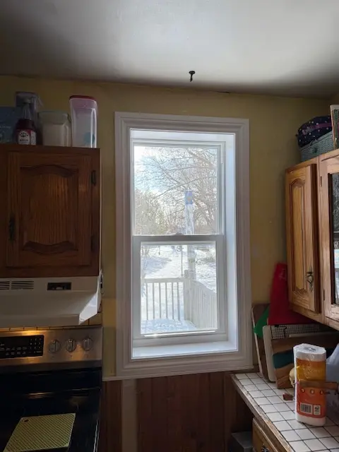 Windows installed, Fort Frances, Dryden, Kenora, Sioux Lookout,Double & Single Hung Windows
