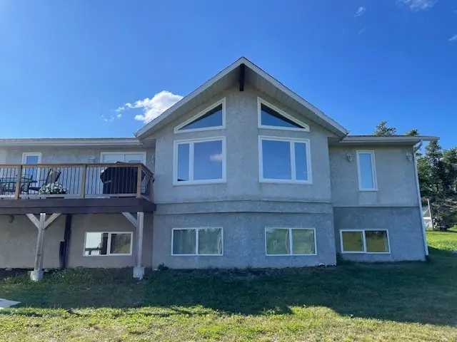 Windows, combination-shaped, energy efficient, install and supply, Northwestern Ontario, Fort Frances, Kenora, Dryden, Sioux Lookout