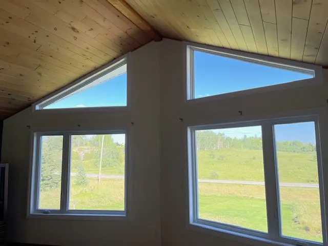 Windows, combination-shaped, energy efficient, install and supply, Northwestern Ontario, Fort Frances, Kenora, Dryden, Sioux Lookout