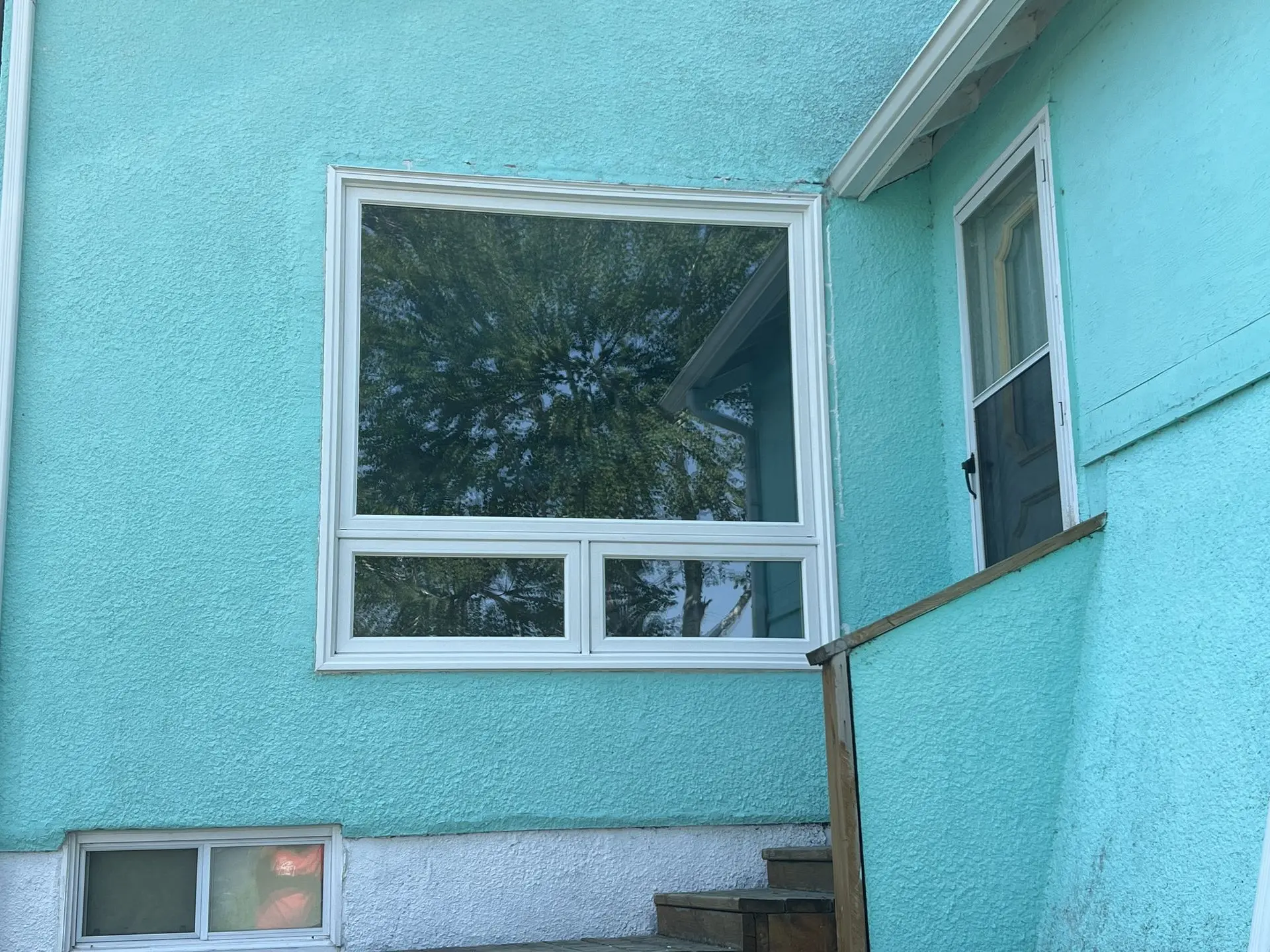 Windows, combination-shaped, energy efficient, install and supply, Northwestern Ontario, Fort Frances, Kenora, Dryden, Sioux Lookout