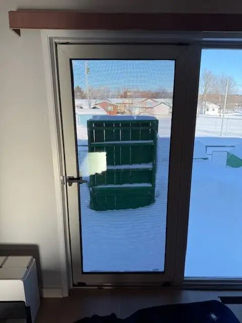 Sealed Units supply and install for the Ontario Northwestern area, Fort Frances, Kenora, Dryden, Sioux Lookout