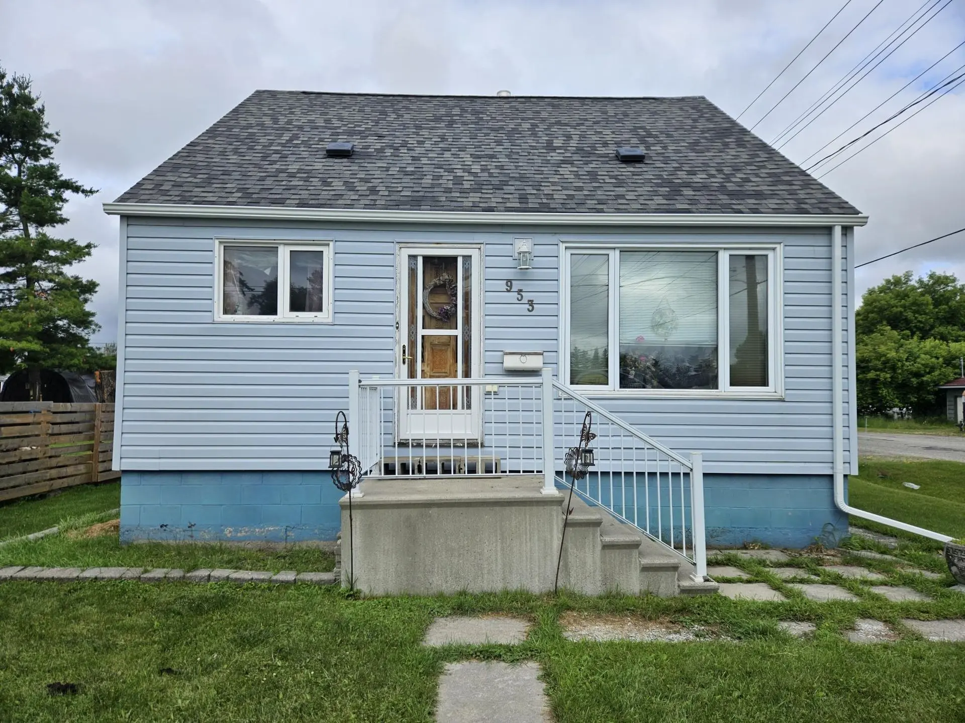 Gutters supply and install for the Fort Frances and Dryden area