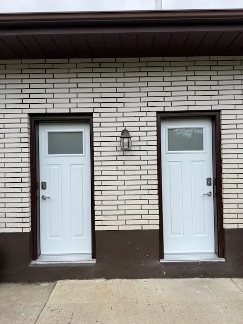 Entry Doors with Doorlite in Northwestern Ontario | Custom, Durable & Energy-Efficient, install and supply, Northwestern Ontario, Fort Frances, Kenora, Dryden, Sioux Lookout
