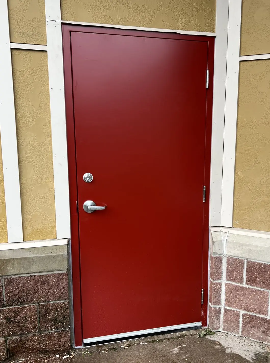 Commercial doors installed by The Window & Door Store in Fort Frances, Dryden, Kenora, and Sioux Lookout – professional commercial door installation in Northwestern Ontario
