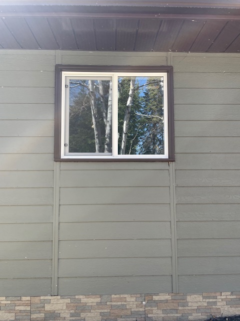Single Slider Window, White Vinyl Window, Fort Frances, Kenora, Dryden, Sioux Lookout, Ontario, Canada, Northwestern Ontario, Installation, Supply