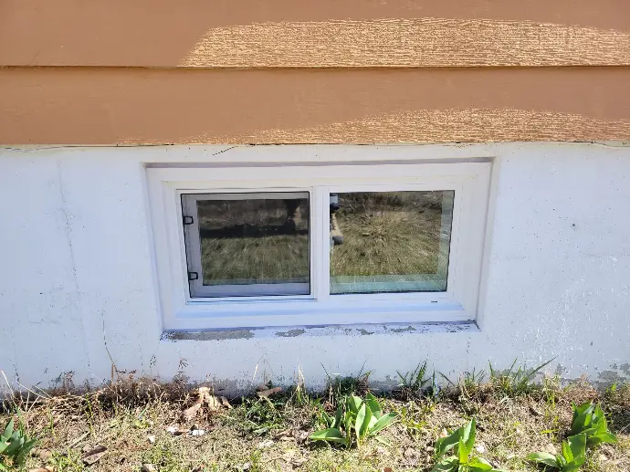 Single Slider Window, White Vinyl Window, Fort Frances, Kenora, Dryden, Sioux Lookout, Ontario, Canada, Northwestern Ontario, Installation, Supply